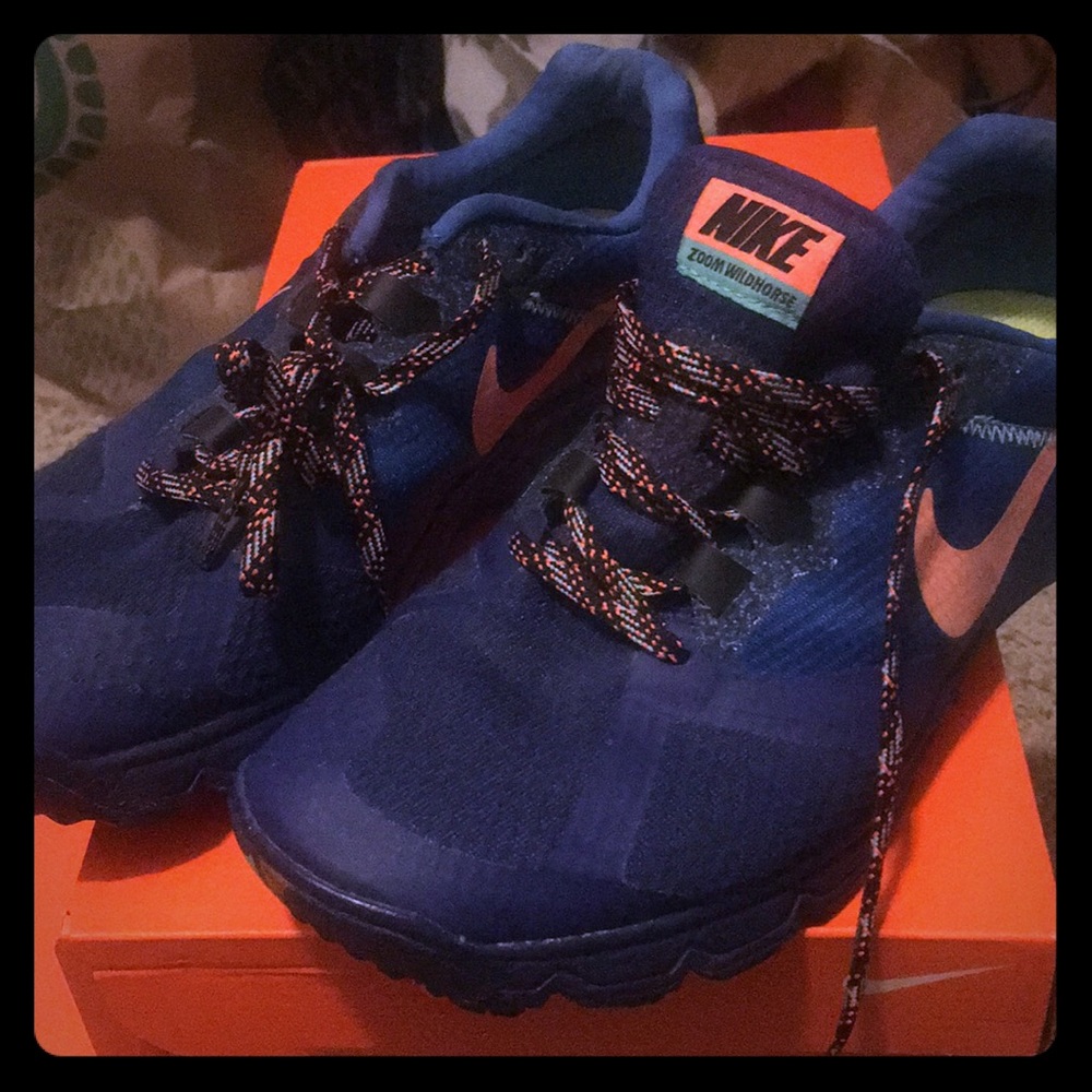 Nike women's zoom wild horse